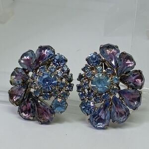 * vintage gorgeous blue watermelon & AB stone cluster clip on earrings